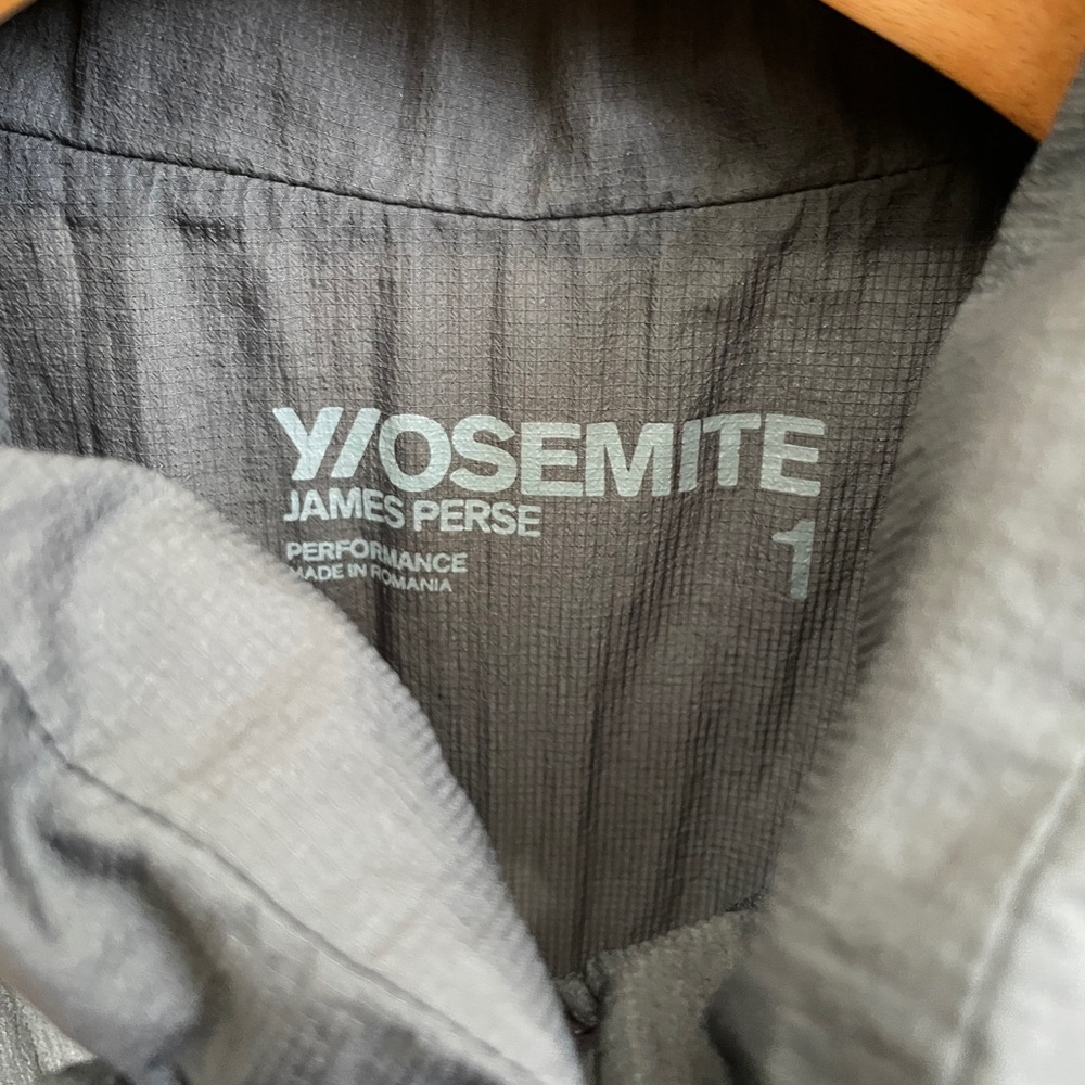 Yosemite James Perse Performance Lightweight Hood… - image 3